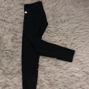 Black Fabletics leggings
